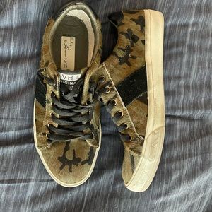 Vintage Havana Camo Faux Pony Hair Sneakers